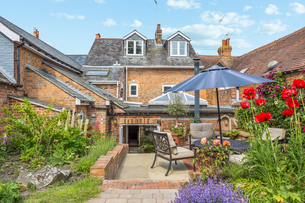Additional image 19 of 3 bed town house to rentHigh Street, Hungerford RG17