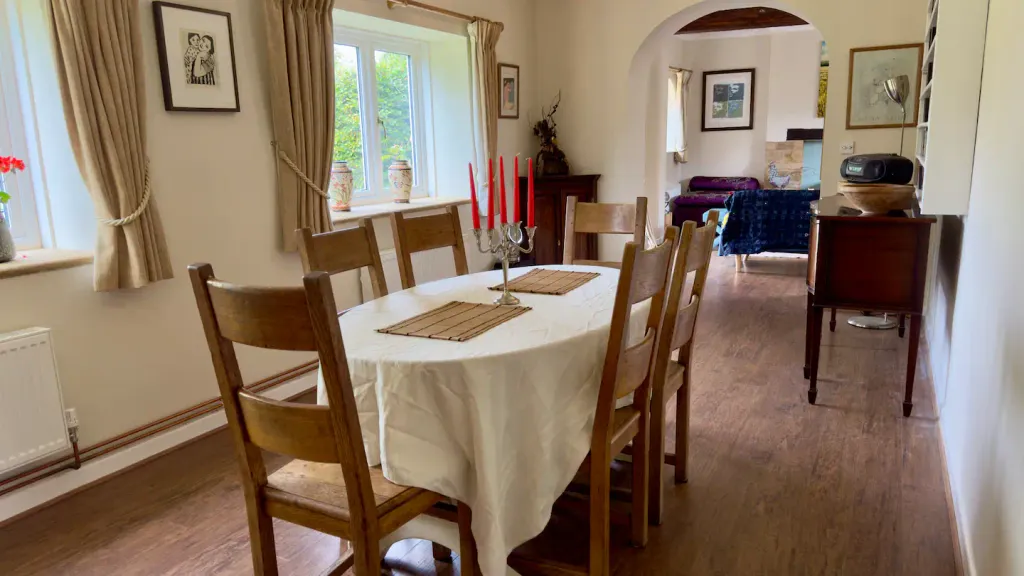 Additional image 9 of 3 bed farmhouse to rentHigh Street, Yeovil BA22