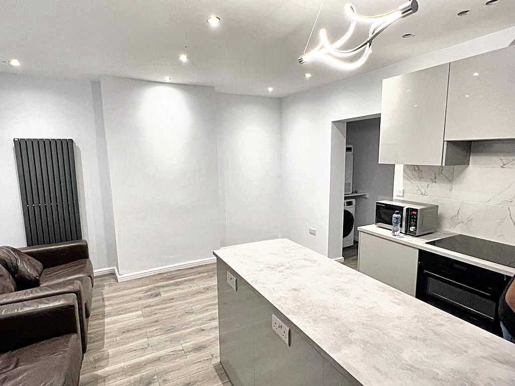Additional image 3 of 6 bed property to rentEden Grove, Bristol BS7