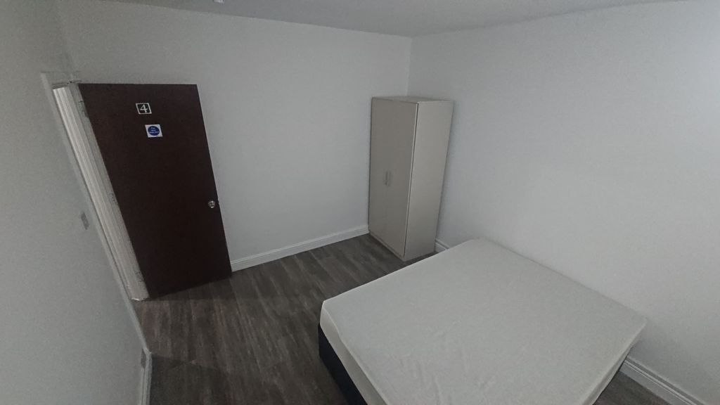 Additional image 13 of 8 bed shared accommodation to rentBiscot Road, Luton LU3