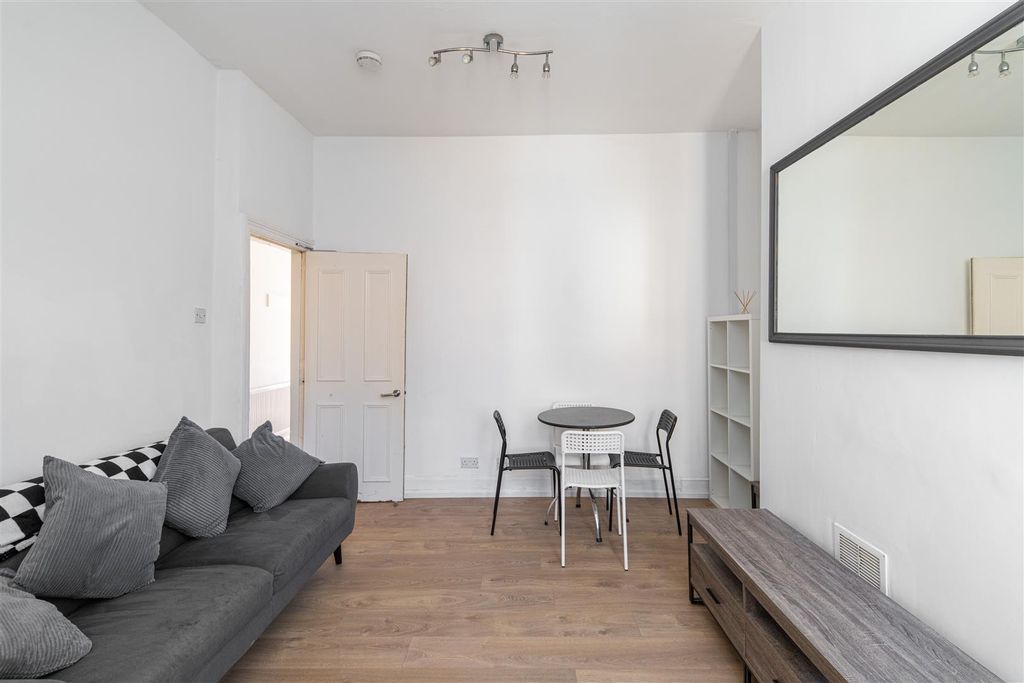 Additional image 4 of 6 bed shared accommodation to rentFalmouth Road, Heaton, Newcastle Upon Tyne NE6