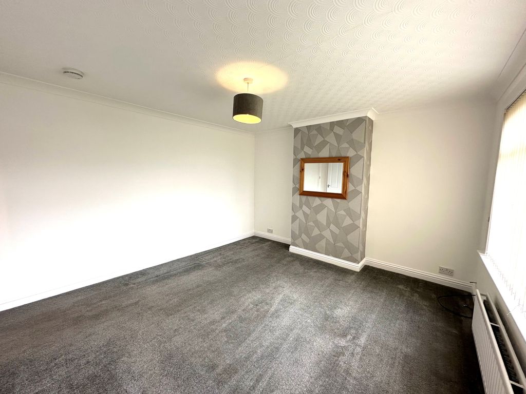 Additional image 2 of 3 bed semi-detached house to rentWindsor Avenue, Falkirk FK1