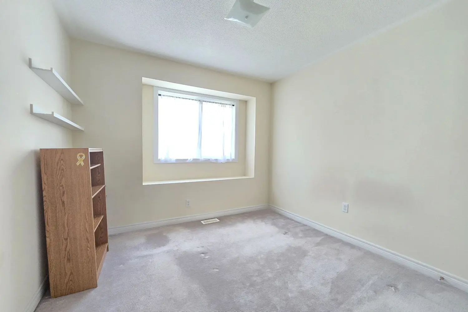 Additional image 7 of 2480 Earl Grey Avenue