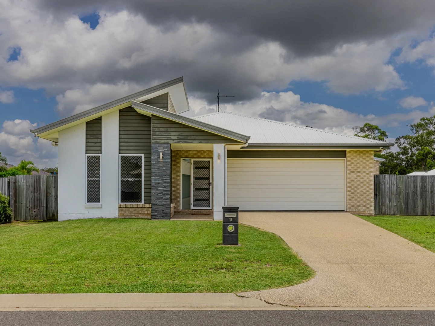 11 Sundew Street, New Auckland QLD 4680