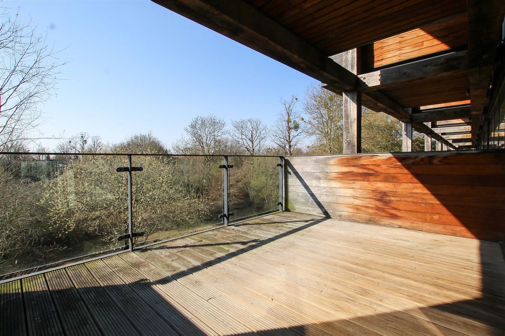 Additional image 20 of 2 bed flat to rentThe Copper Building, Kingfisher Way, Cambridge CB2