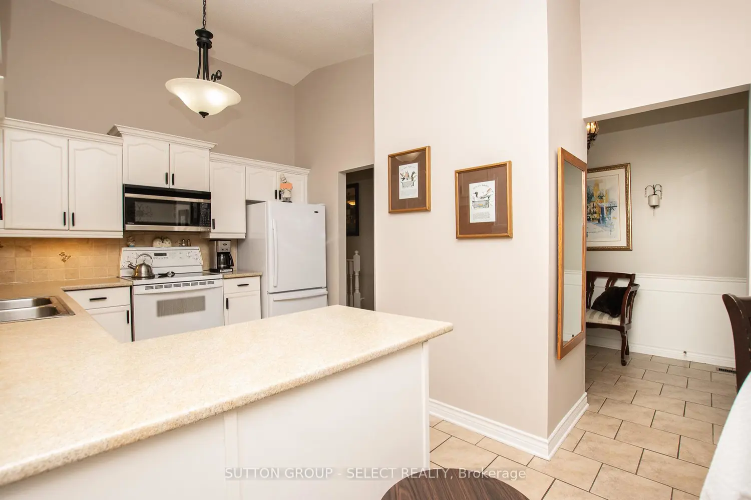 Additional image 5 of 445 Riverside Drive 4