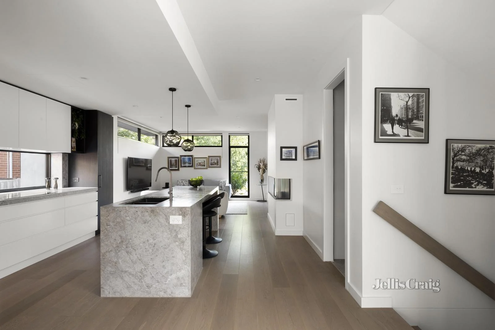 Additional image 3 of 1/51 Wilfred Road, Ivanhoe East VIC 3079