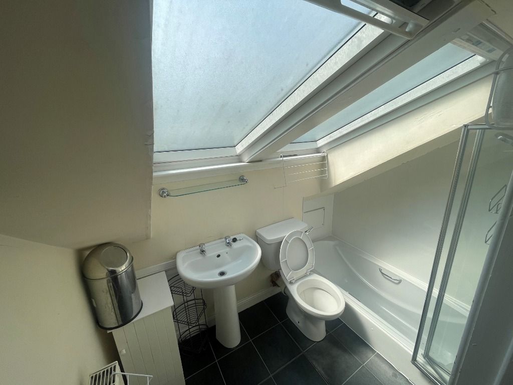 Additional image 8 of 4 bed flat to rentKing Street, Stirling Town, Stirling FK8
