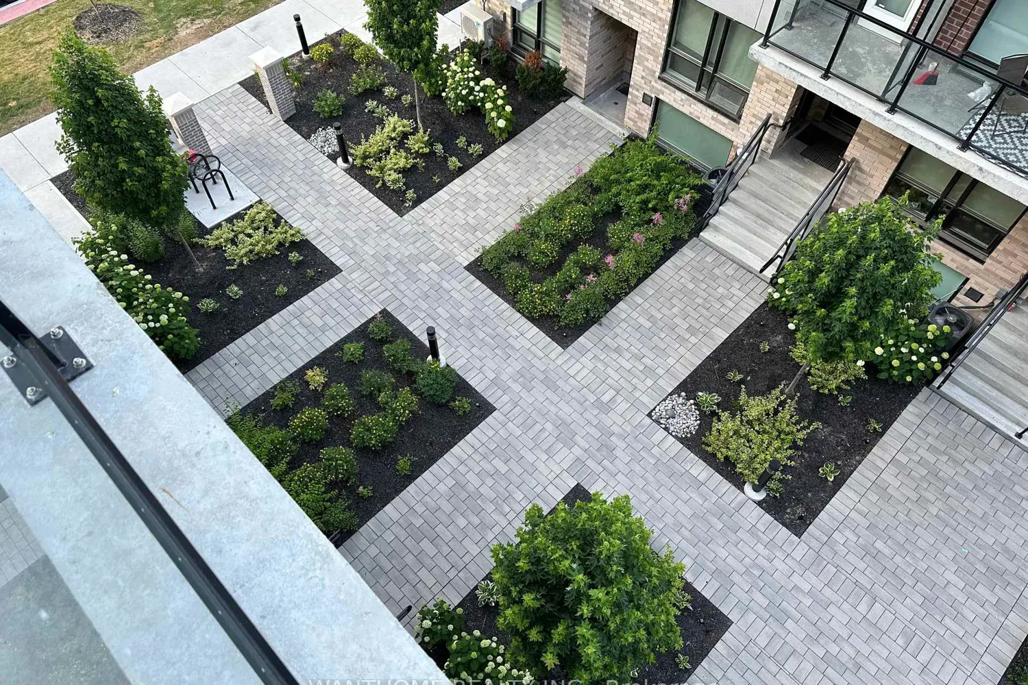 Additional image 12 of 861 Sheppard Avenue 15