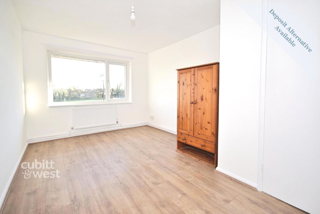 Additional image 7 of 3 bed flat to rentGales Drive, Crawley RH10
