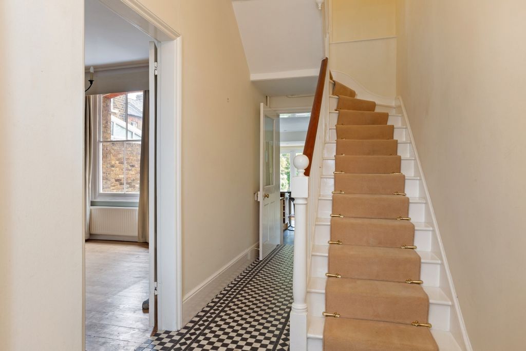 Additional image 8 of 3 bed semi-detached house to rentSt. Marks Road, Windsor SL4