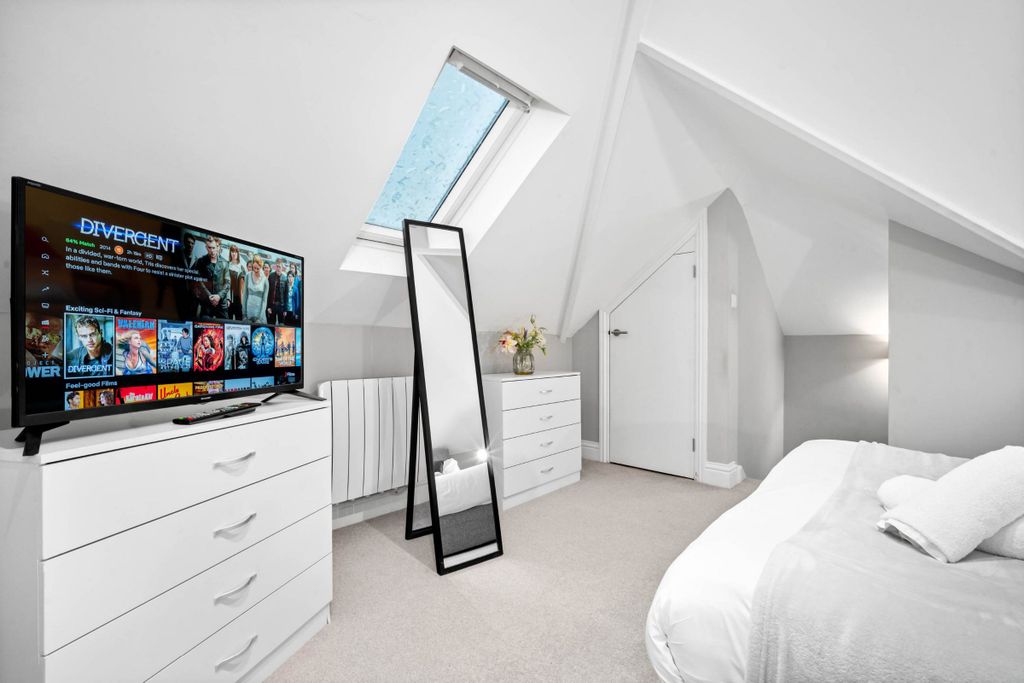 Additional image 39 of 5 bed semi-detached house to rentBrooklands Road, Hall Green, Birmingham B28