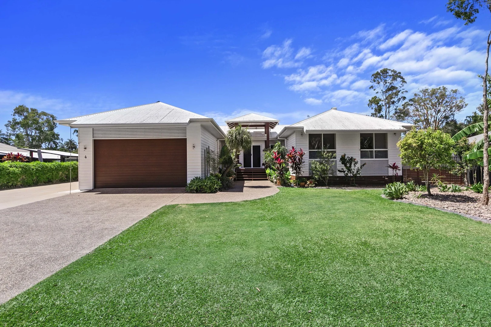 4/34 Hughes Road, Urangan QLD 4655