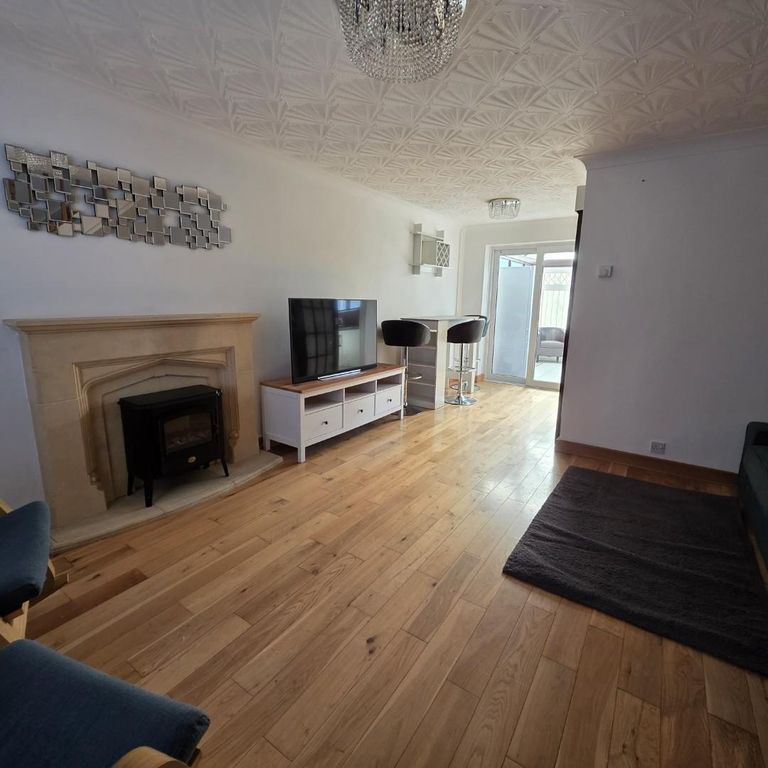 Additional image 6 of 2 bed property to rentHazel Mead, Brynmenyn CF32