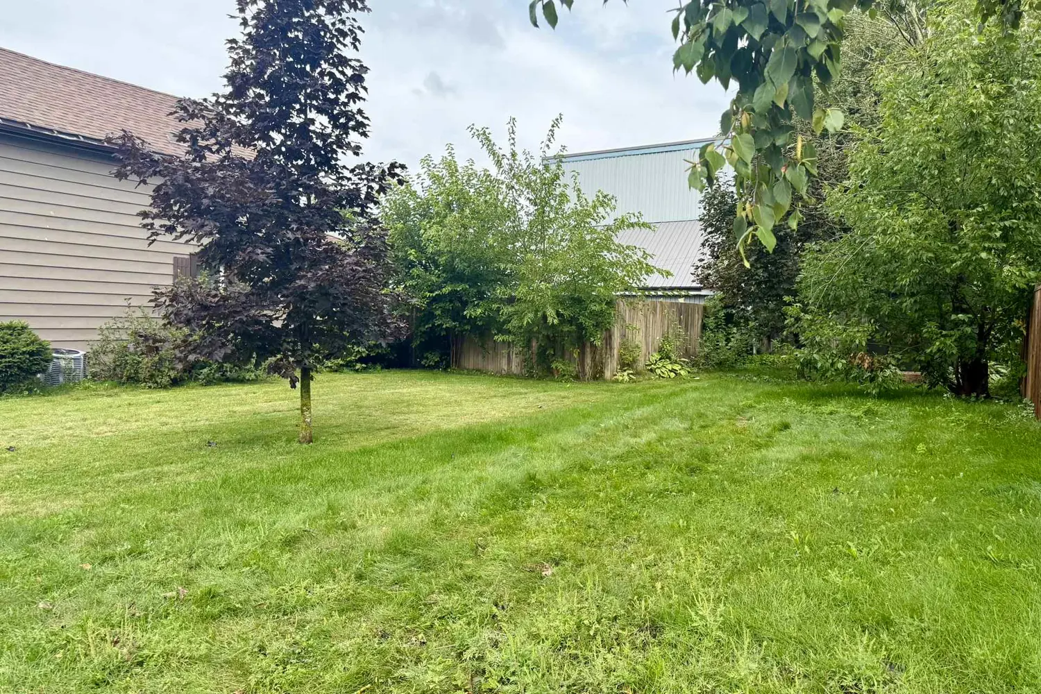 Additional image 12 of 582 9Th Street