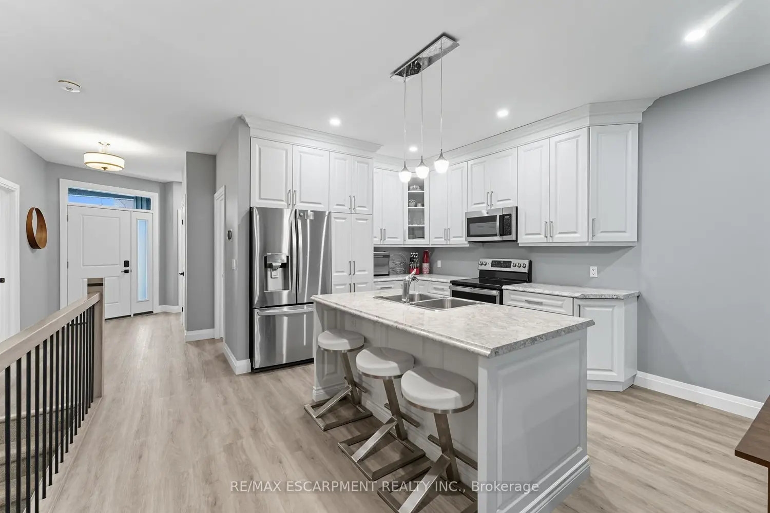 Additional image 5 of 1053 Bay Street