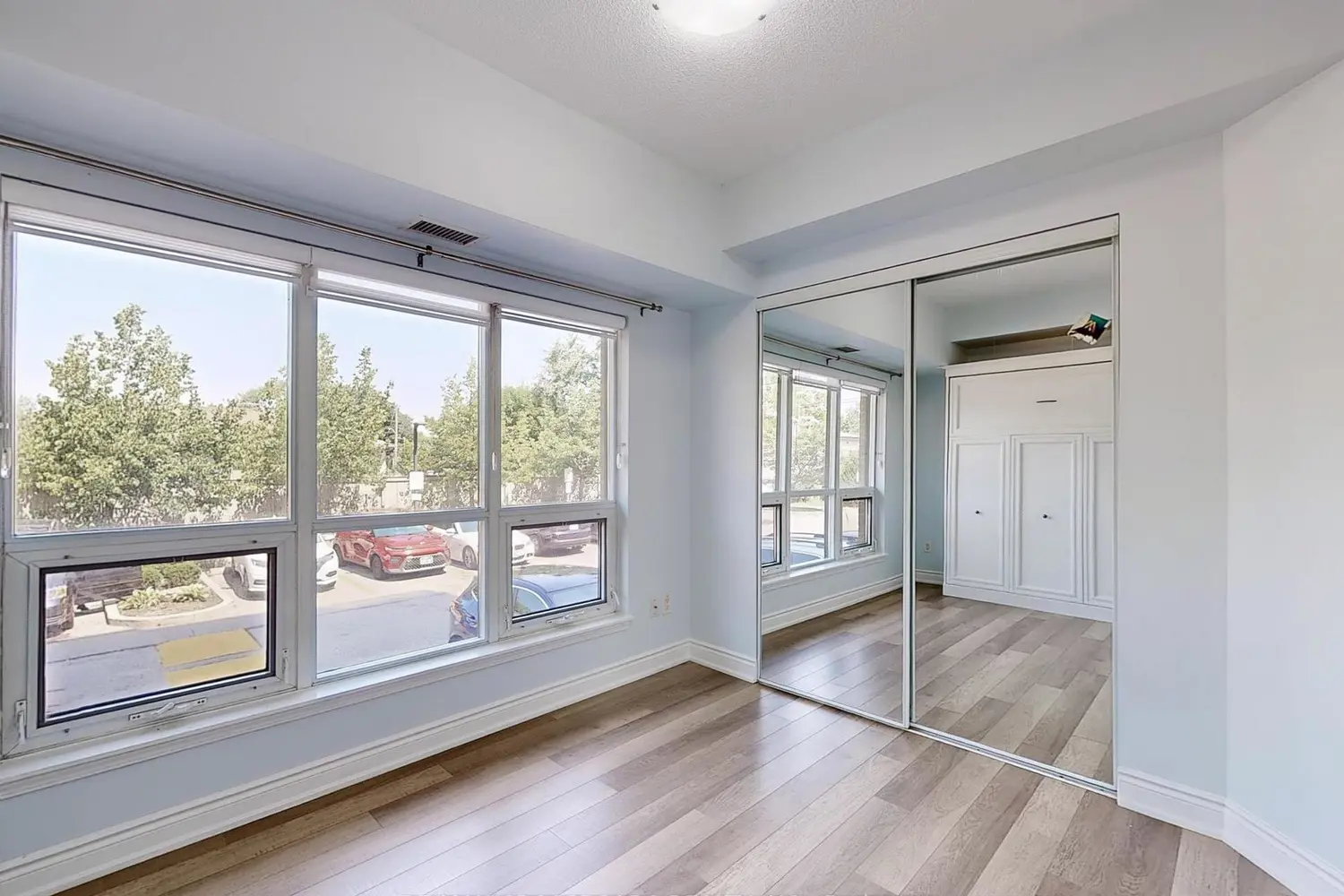 Additional image 11 of 760 Sheppard Avenue 103