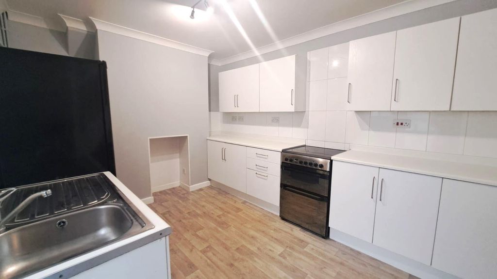 Additional image 2 of 3 bed terraced house to rentRectory Road, Crumlin, Newport NP11