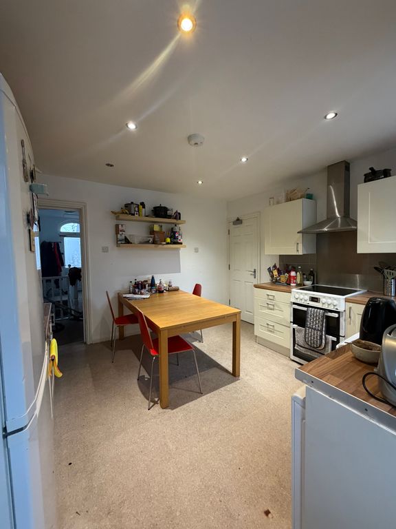 Additional image 2 of 4 bed shared accommodation to rentWestern Road, Sheffield S10