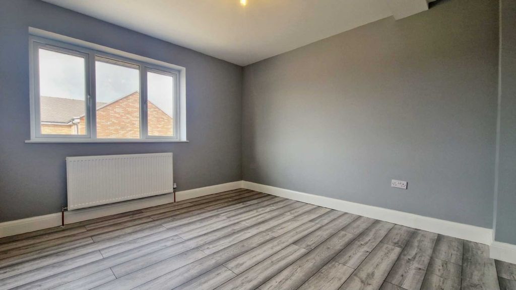 Additional image 8 of 9 bed semi-detached house to rentRockley Road, Luton LU1