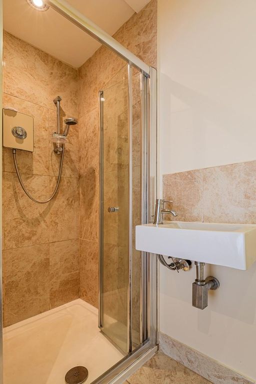 Additional image 10 of 2 bed flat to rentWindsor Road, Penarth CF64