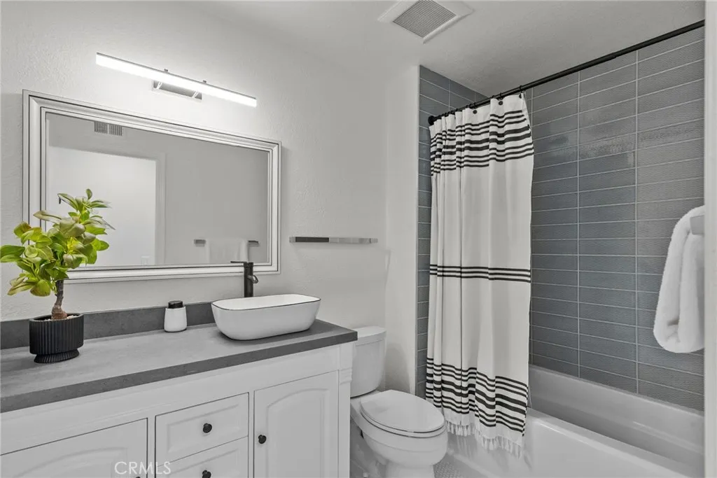 Additional image 25 of 9549 Gladbeck Ave, Northridge, CA 91324