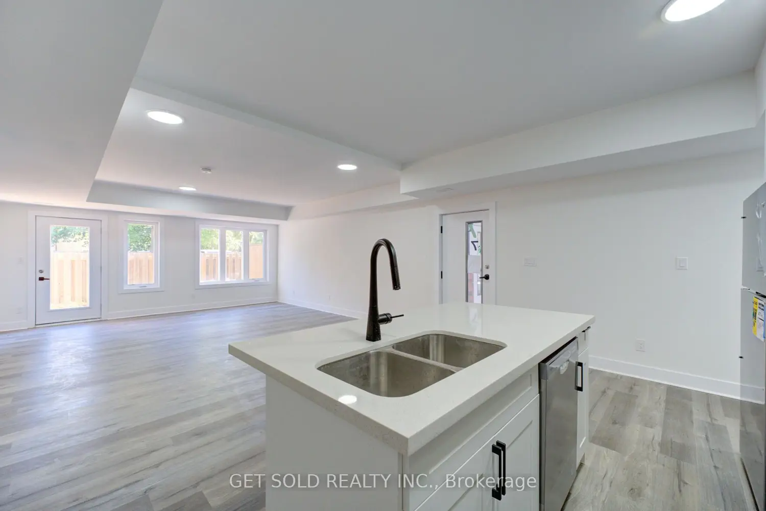 Additional image 9 of 6701 Thorold Stone Road 7