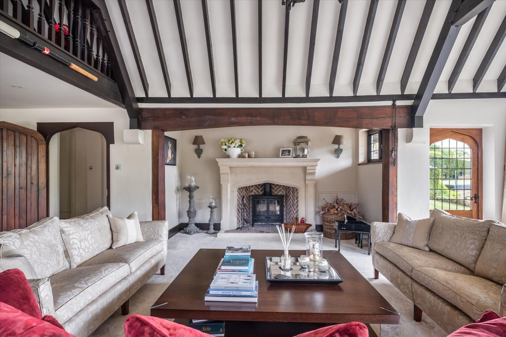 Additional image 8 of 6 bed detached house to rentHalfpenny Lane, Guildford, Surrey GU4