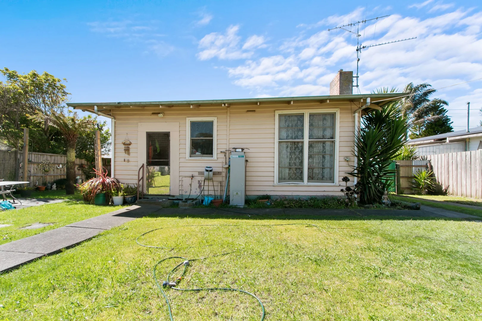 Additional image 13 of Moe VIC 3825