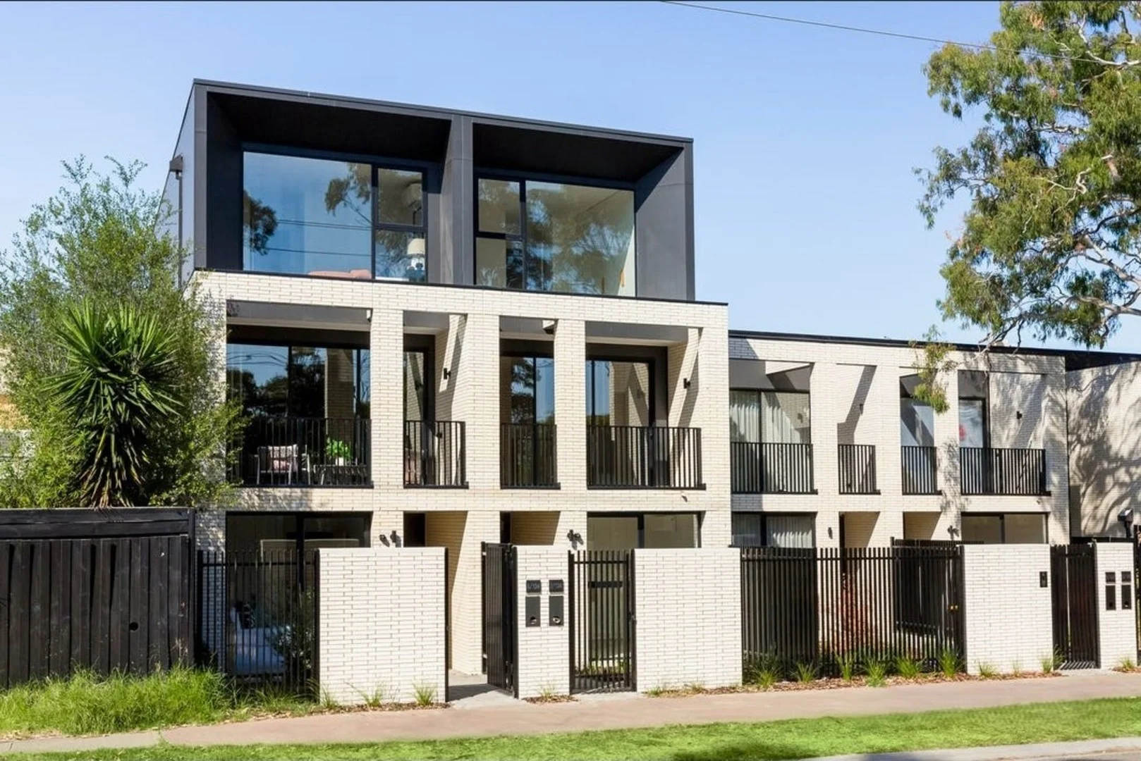 Additional image 2 of 8/124 White Street, Mordialloc VIC 3195