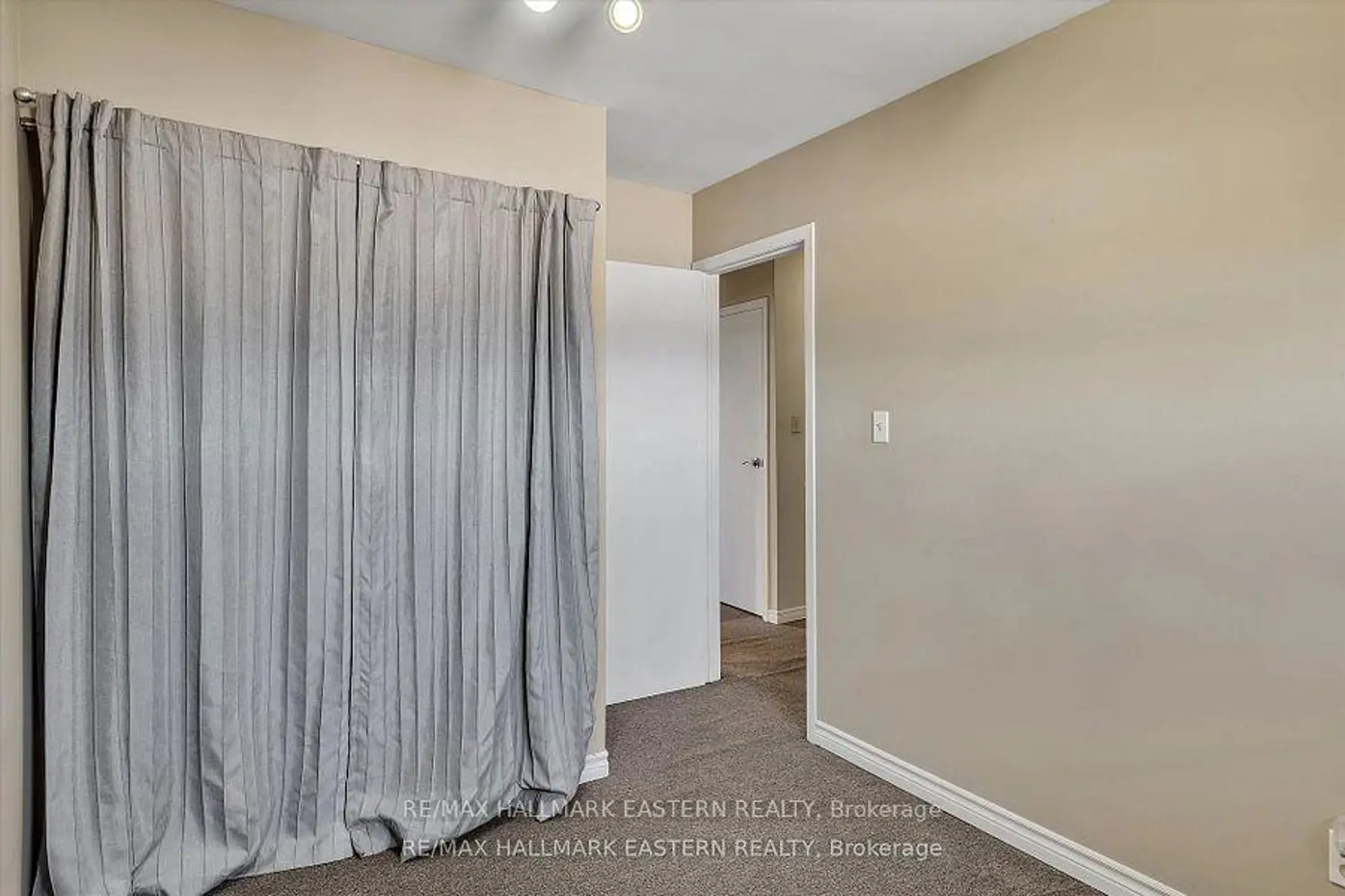 Additional image 9 of 996 Sydenham Road #67