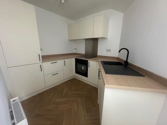 Additional image 4 of 1 bed flat to rentMarket Street, Pontypool NP4