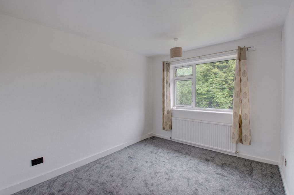 Additional image 8 of 3 bed semi-detached house to rentFulton Close, Bromsgrove, Worcestershire B60