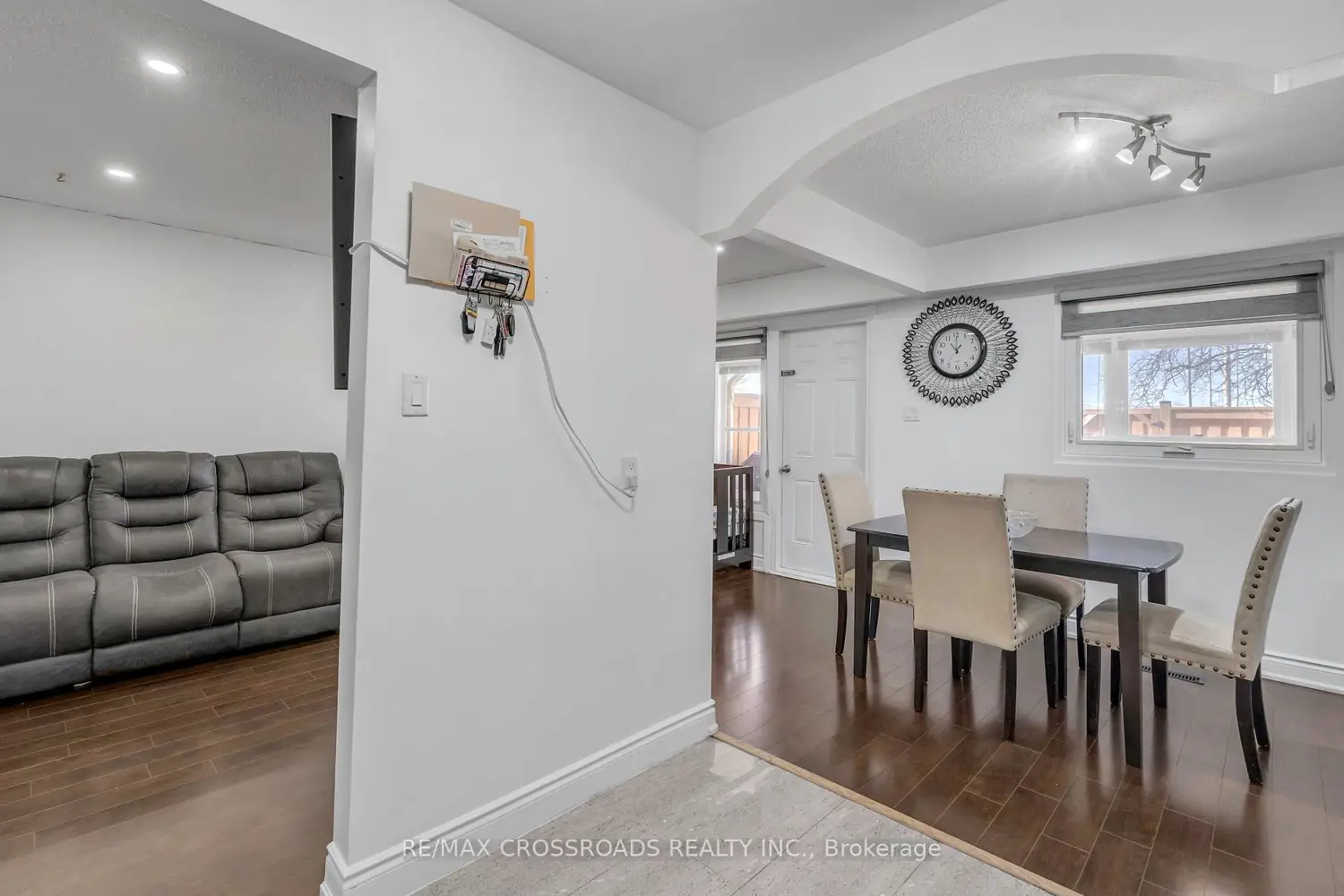 Additional image 10 of 7450 Darcel Avenue 12