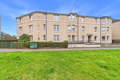 582 Helen Street G52