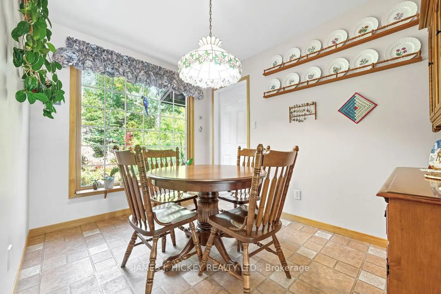 Additional image 2 of 116 Frontenac Crescent