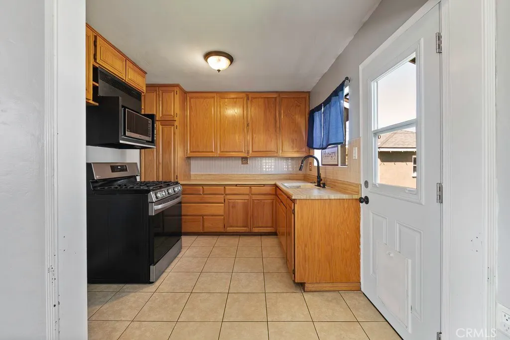 Additional image 11 of 1659 E Plymouth St, Long Beach, CA 90805