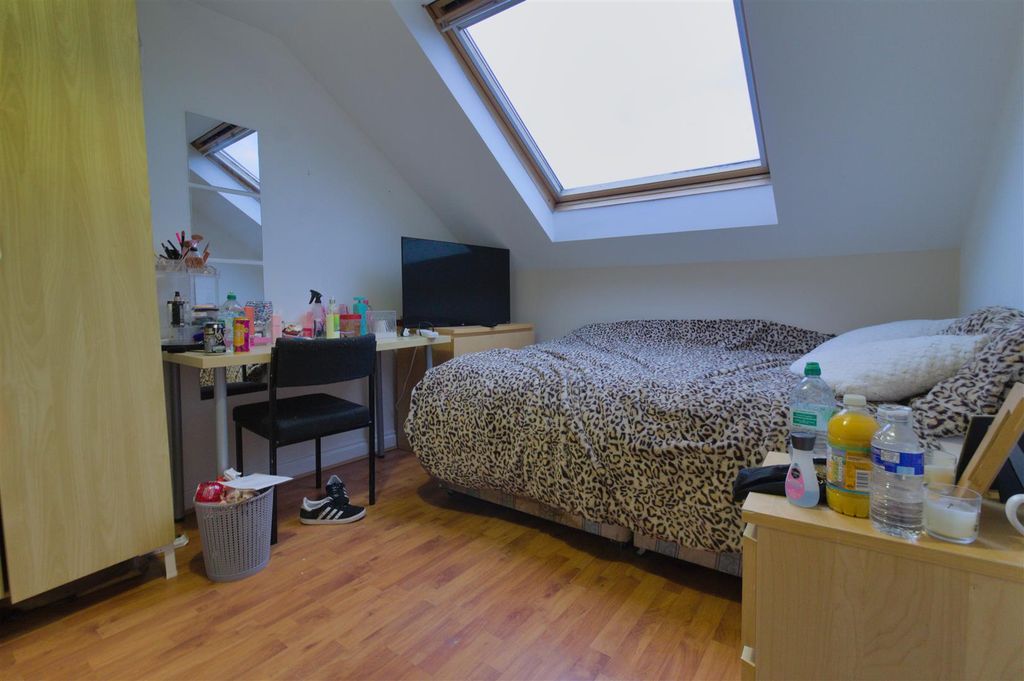 6 bed shared accommodation to rentHelmsley Road, Sandyford NE2 photo 5