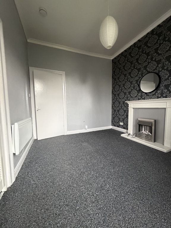 Additional image 3 of 1 bed flat to rentMurdieston Street, Greenock PA15