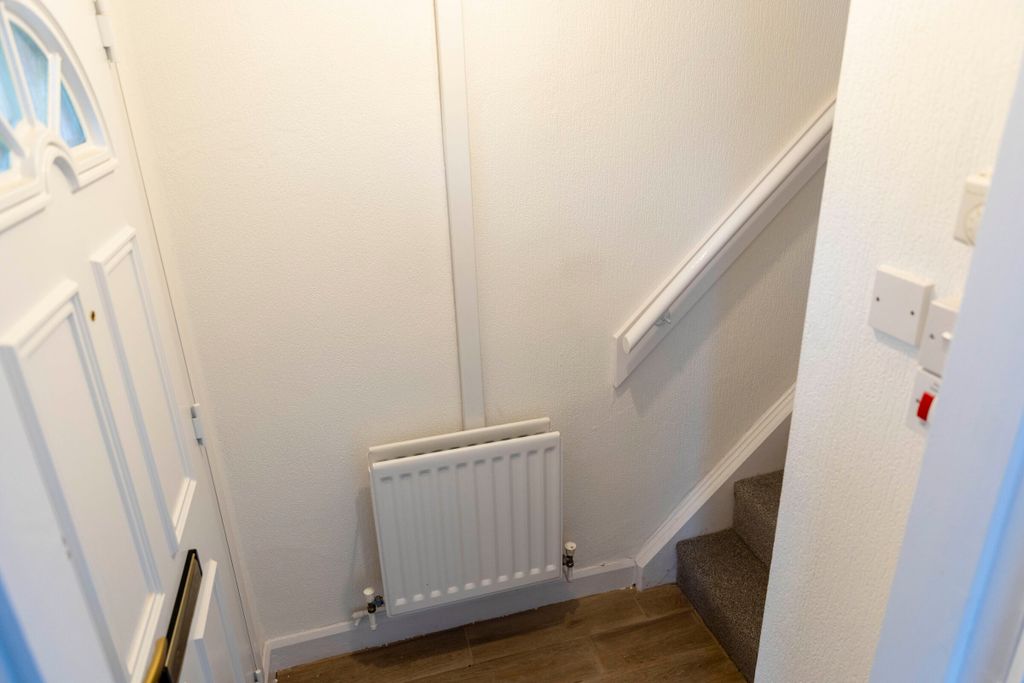 Additional image 6 of 3 bed semi-detached house to rentHarp Lane, Telford TF4