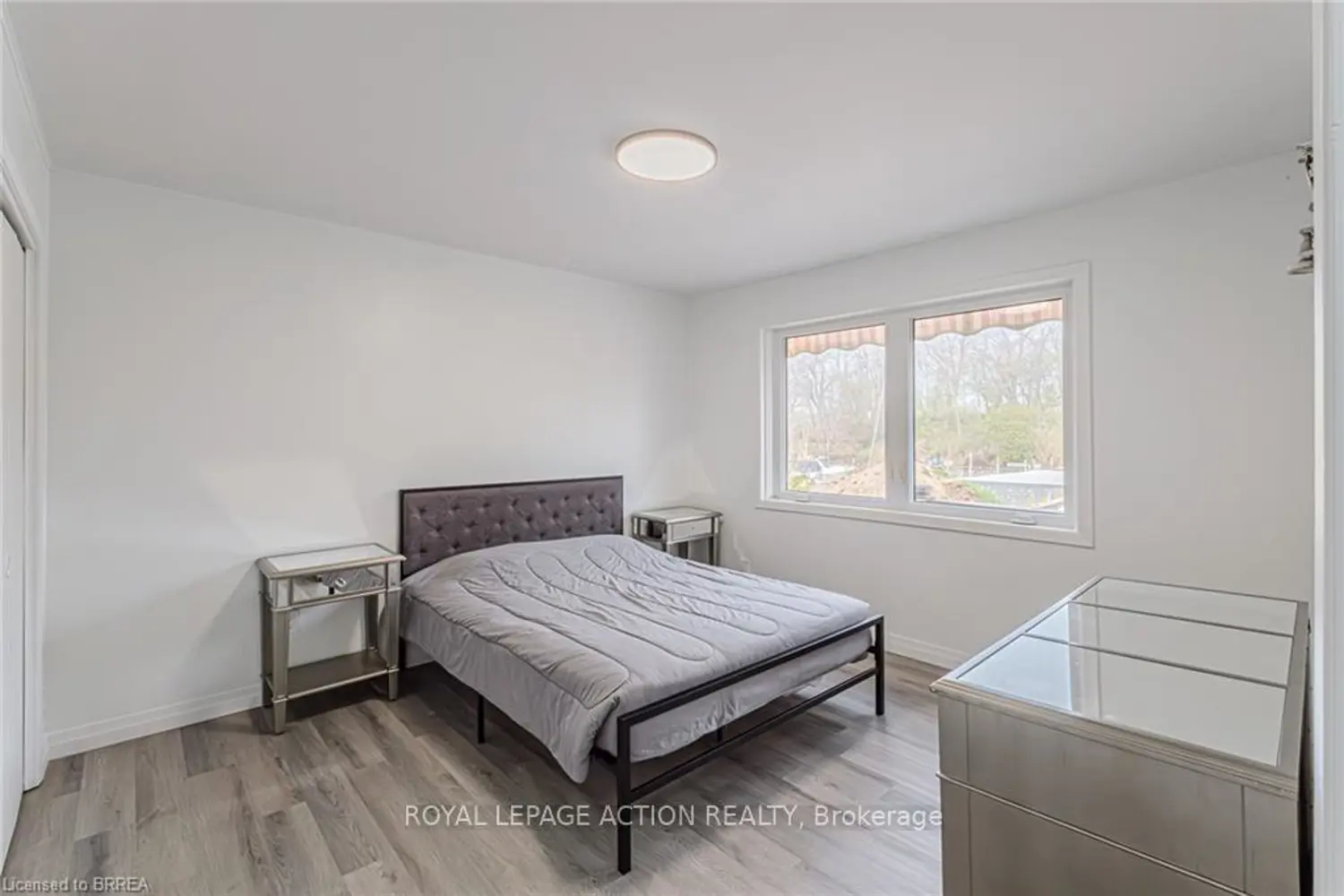 Additional image 11 of 54 Grand Street