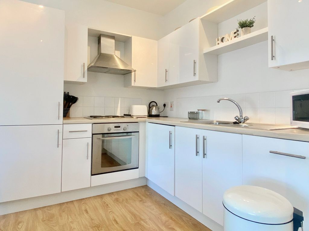 Additional image 6 of 1 bed flat to rentMarket Street, Llanelli SA15