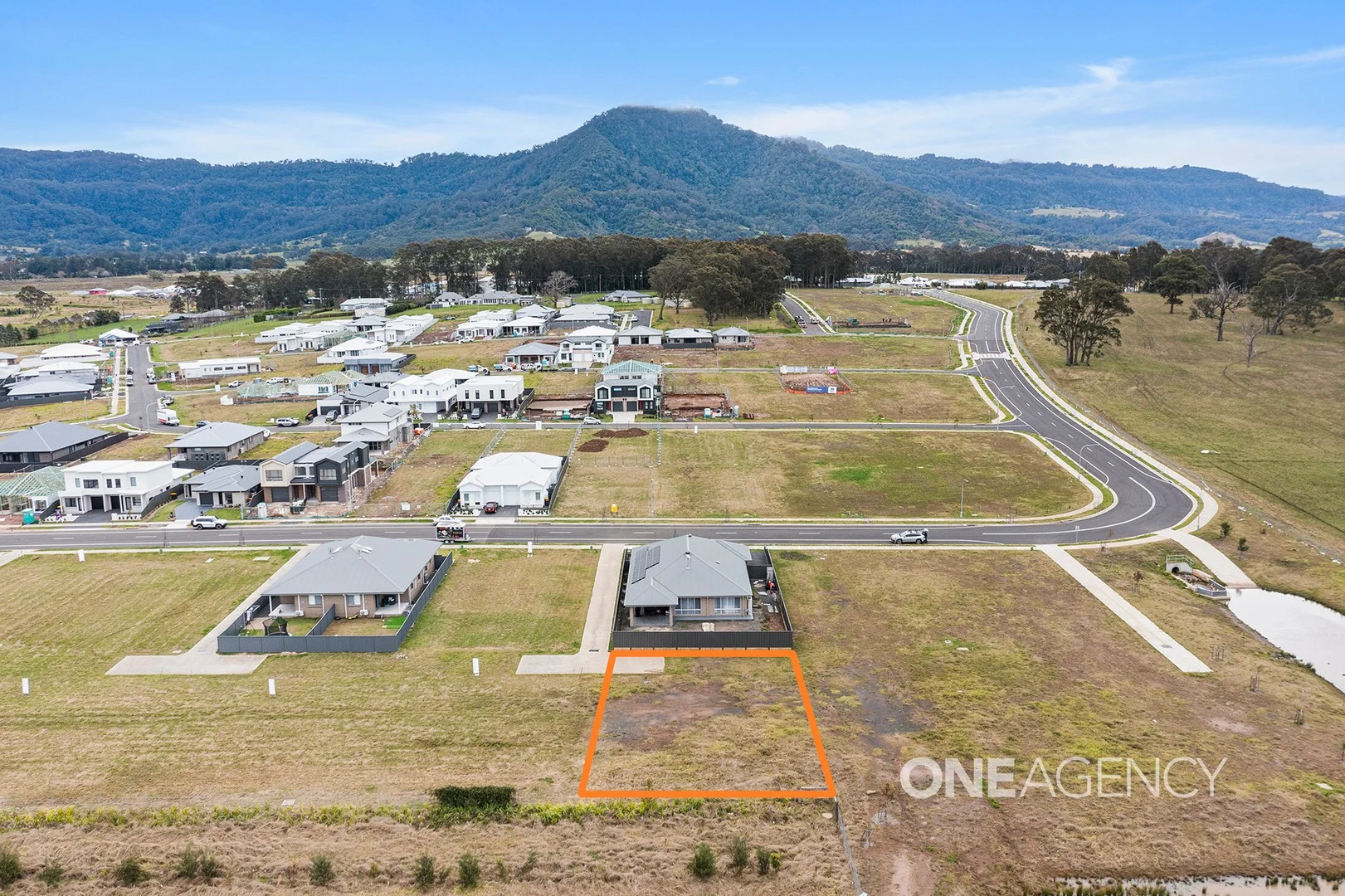 99 Lancaster Drive, Badagarang NSW 2540