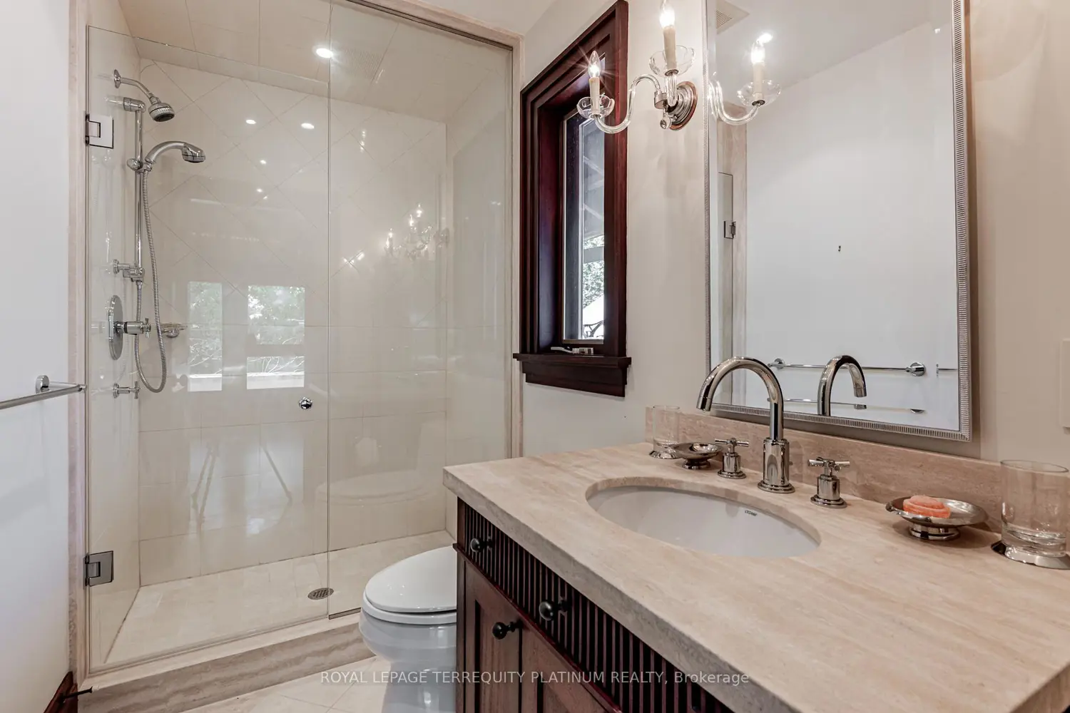 Additional image 12 of 177 Roxborough Drive