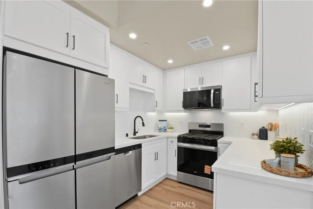 Additional image 15 of 18092 Prairie Avenue Unit 104, Torrance, CA 90504