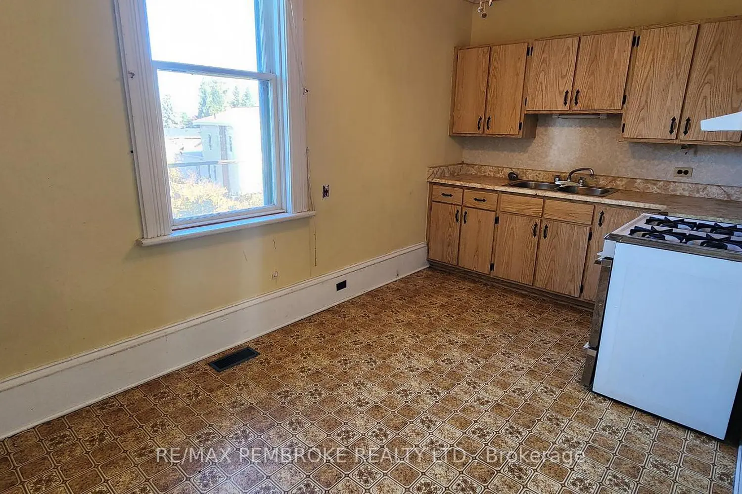 Additional image 19 of 77 Main Street