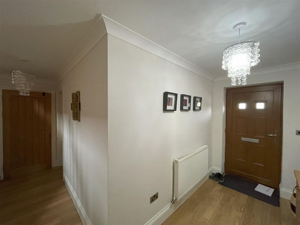 Additional image 2 of 3 bed end terrace house to rentHeol Y Banc, Bancffosfelen, Llanelli SA15