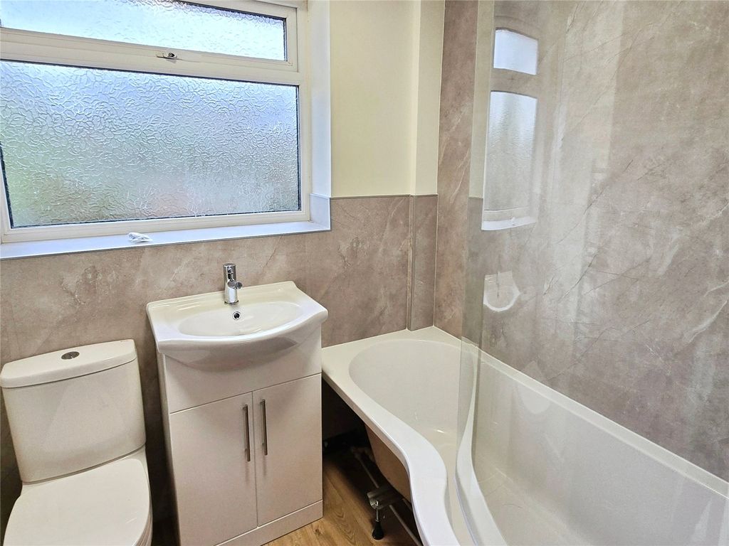 Additional image 7 of 3 bed detached house to rentSummerfield Close, Oswestry, Shropshire SY11