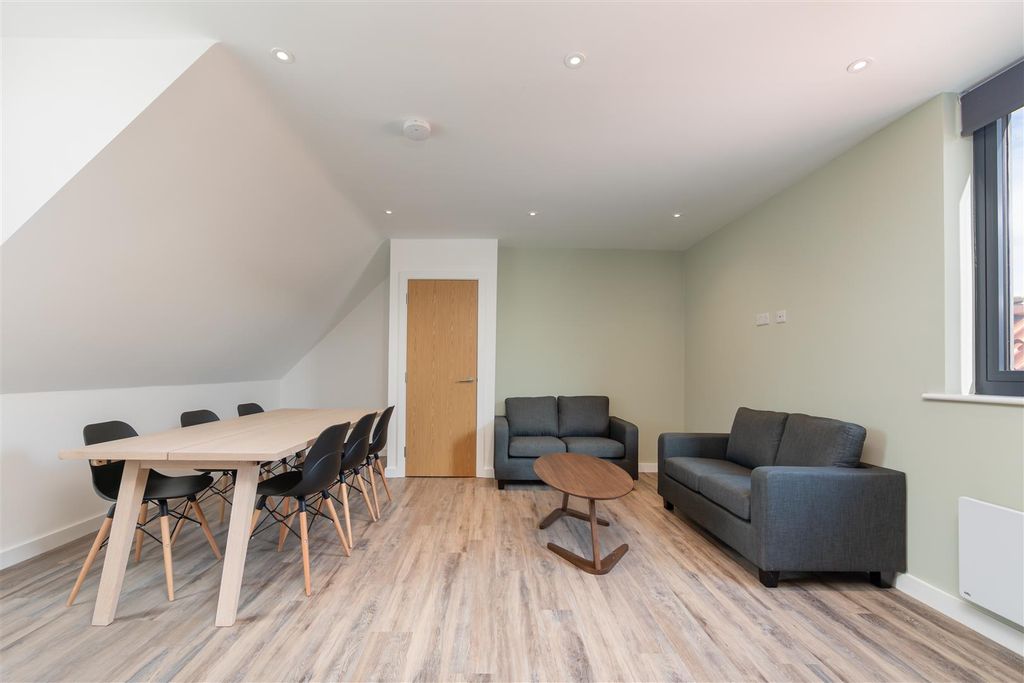 Additional image 8 of 4 bed flat to rentNew North Road, Exeter EX4
