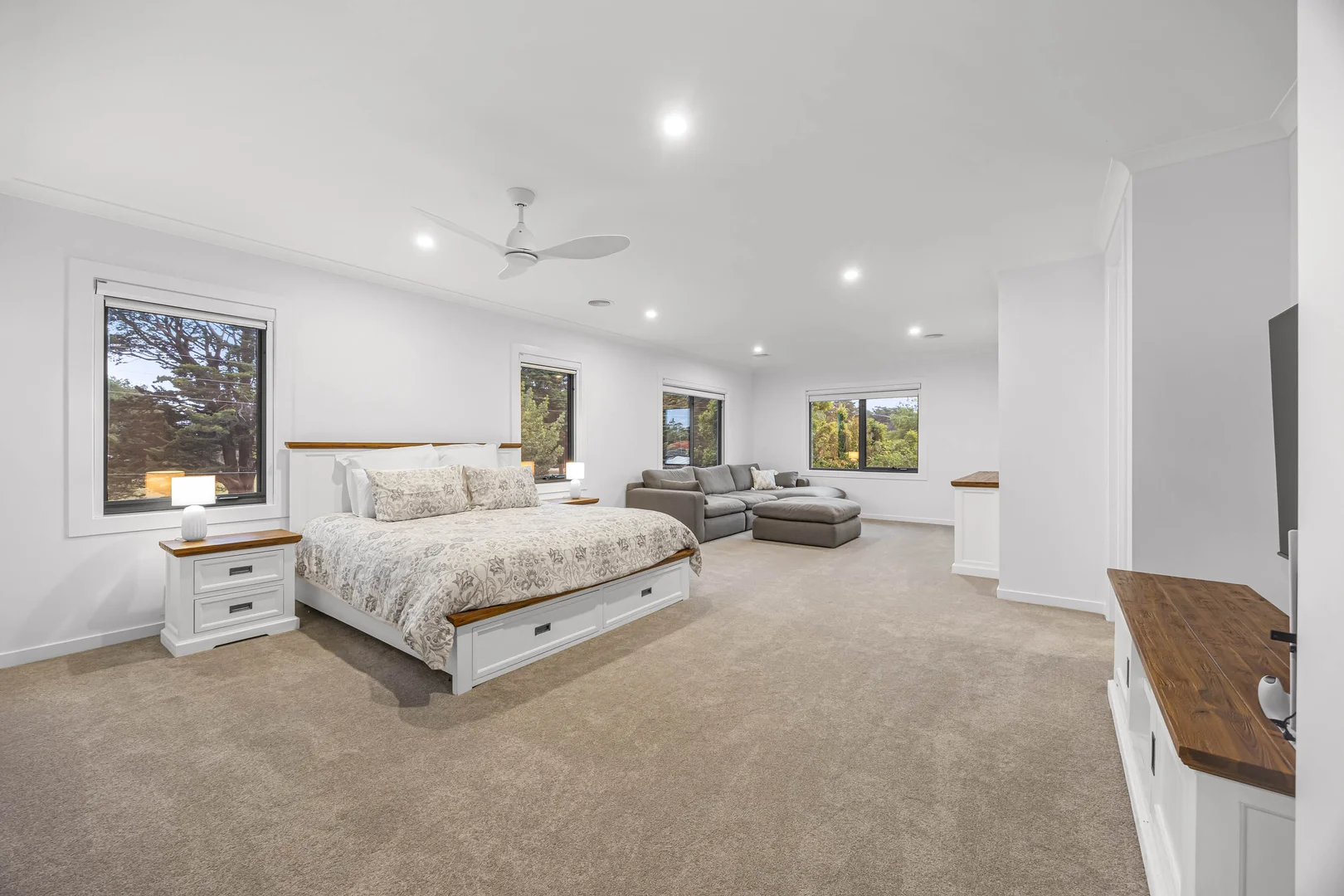 Additional image 18 of 1 Scarlet Drive, Lake Gardens VIC 3355